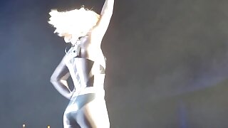 Молоденька відео секс на столі блондинка мила Лілія роздягається для сольної гри - 2022-04-06 02:48:38